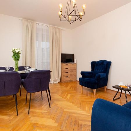 City Center Apartment Elektoralna By Noclegi Renters Варшава Экстерьер фото